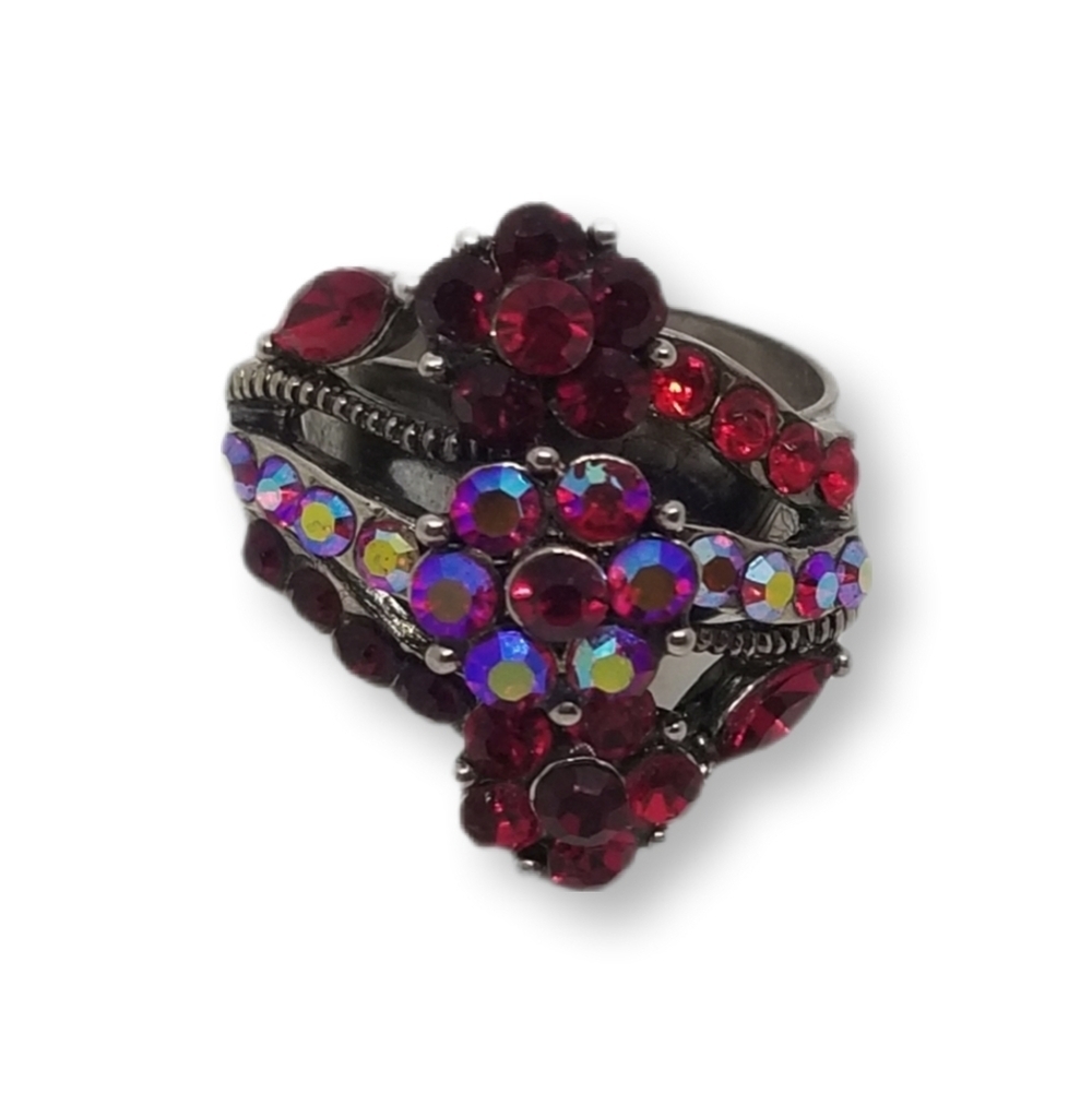 VINTAGE RUBY RED & AURORA BOREALIS RHINESTONE FLOWER DESIGN ADJUSTABLE RING - Picture 3 of 5